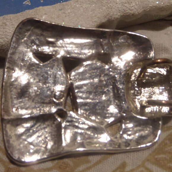 Vintage U.S. Navy belt buckle featuring the "USN" insignia - Picture 3 of 5